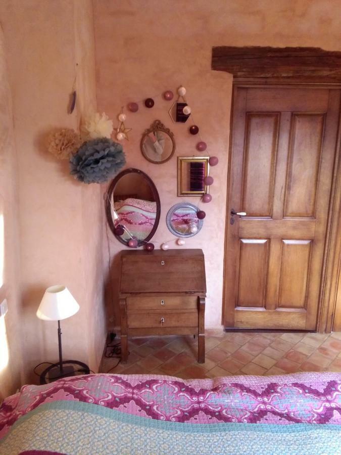 La Maison Derriere La Fontaine Бюи-ле-Баронь Экстерьер фото